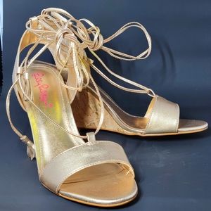 NWOT Lilly Pulitzer Aria Wedge in Gold Leather Strappy Open Toe Sandal US 7.5